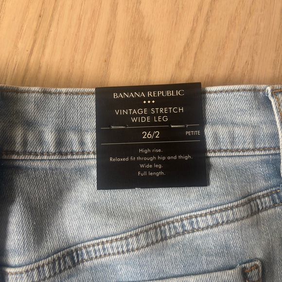 NWT Banana Republic Factory Wide-Leg High-Rise Jean 2 Petite - Picture 4 of 4